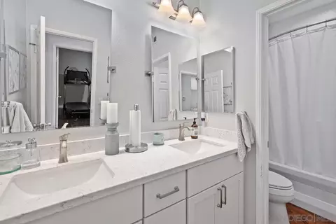 Bath - 9239 Briette Pl, El Cajon, CA 92021 photo 3 of 3
