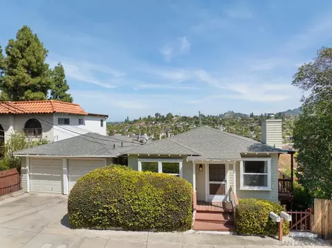 8230-32 Vista Dr, La Mesa, CA 91941