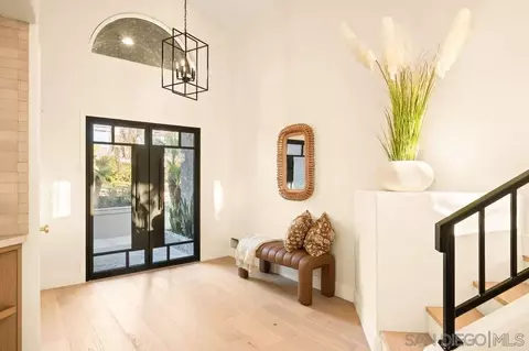 Entry Way - 526 Saxony, Encinitas, CA 92024 photo 1 of 3