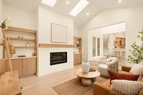 Living - 526 Saxony, Encinitas, CA 92024 photo 3 of 4