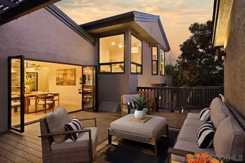 Exterior - 526 Saxony, Encinitas, CA 92024 photo 3 of 7