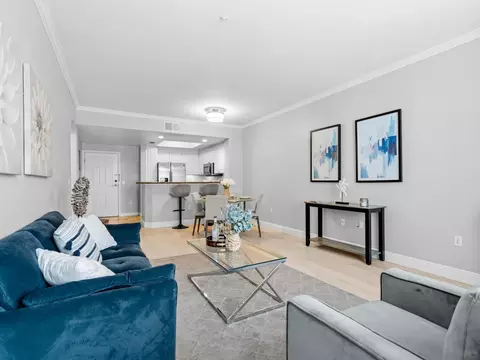 9263 Regents Rd #B302, La Jolla, CA 92037
