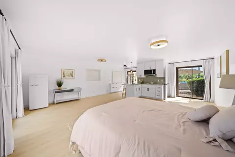 Bedroom - 1951 Cloverdale Rd, Escondido, CA 92027 photo 10 of 10