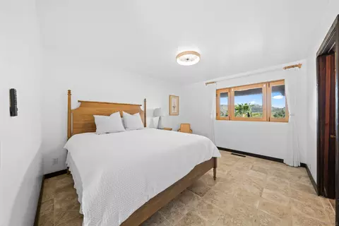 Bedroom - 1951 Cloverdale Rd, Escondido, CA 92027 photo 1 of 10