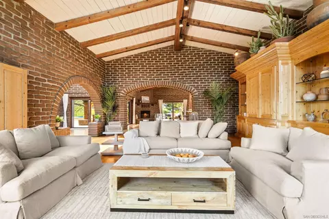 Living - 1951 Cloverdale Rd, Escondido, CA 92027 photo 5 of 5