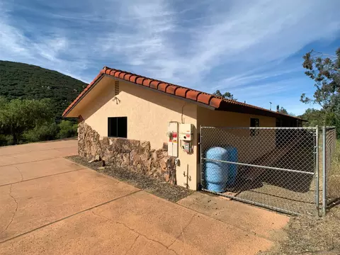 Exterior - 1394 Peutz Valley Rd, Alpine, CA 91901 photo 5 of 20