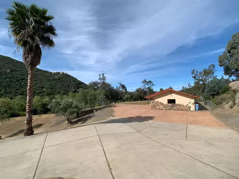 Exterior - 1394 Peutz Valley Rd, Alpine, CA 91901 photo 12 of 20