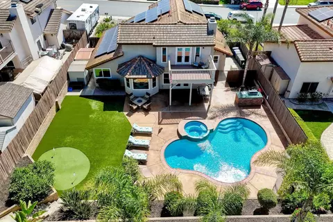 13976 Country Creek Rd, Poway, CA 92064