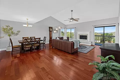 17780 Villamoura Dr, Poway, CA 92064