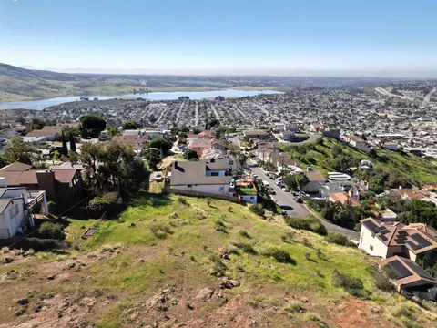 000 Eucalyptus St #13, Spring Valley, CA 91977