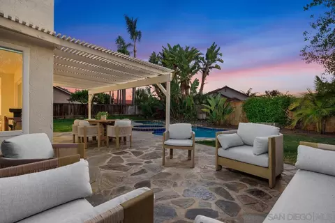6429 La Vanco Ct, Carlsbad, CA 92009 photo 4