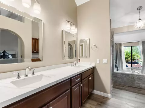 Bath - 475 Summerhill Ter, Alpine, CA 91901 photo 1 of 3