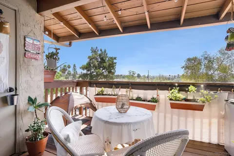 440 Citracado Pkwy #14, Escondido, CA 92025
