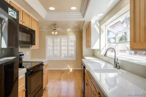 Kitchen - 2020 Gary Ln, Escondido, CA 92026 photo 2 of 3