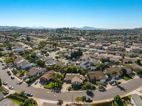 View/Area - 2020 Gary Ln, Escondido, CA 92026 photo 1 of 7