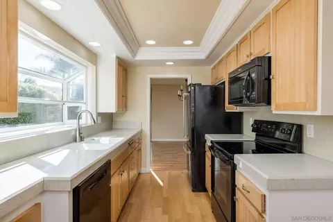 Kitchen - 2020 Gary Ln, Escondido, CA 92026 photo 1 of 3