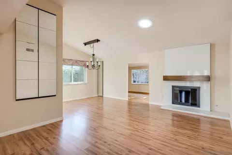 Living - 2020 Gary Ln, Escondido, CA 92026 photo 2 of 6