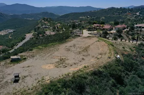 1496 Montana Serena Ct #1496, El Cajon, CA 92021