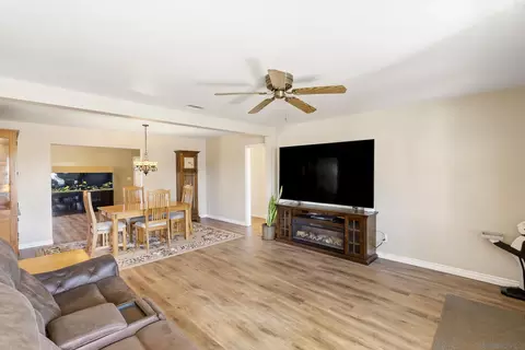 595 Verdin St, El Cajon, CA 92019 photo 3