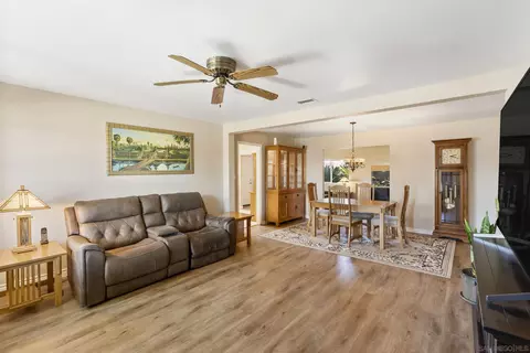595 Verdin St, El Cajon, CA 92019 photo 2