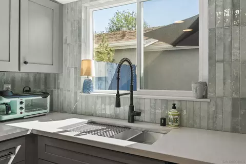 Kitchen - 4790 70th St #6, La Mesa, CA 91942 photo 5 of 7