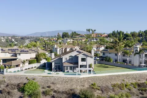 454 Acero Pl, Chula Vista, CA 91910