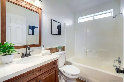 Bath - 15935 Spring Oaks Rd #SPC 34, El Cajon, CA 92021 photo 1 of 4