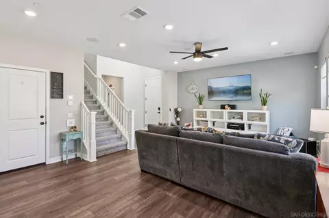 Entry Way - 10128 Hercules Way, Spring Valley, CA 91977 photo 2 of 6