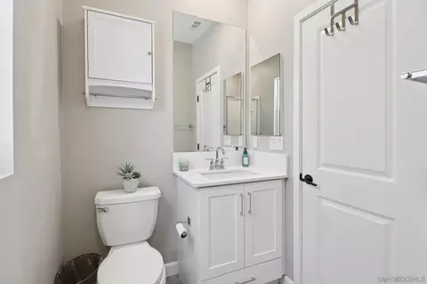 Bath - 10128 Hercules Way, Spring Valley, CA 91977 photo 2 of 6