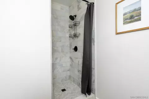 Bath - 10354 Settle Rd, Santee, CA 92071 photo 2 of 4
