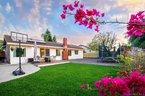 Exterior - 10354 Settle Rd, Santee, CA 92071 photo 7 of 10