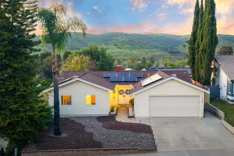10354 Settle Rd, Santee, CA 92071