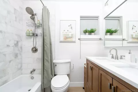 Bath - 10354 Settle Rd, Santee, CA 92071 photo 4 of 4