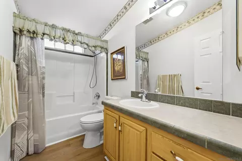 Bath - 27701 Murrieta Rd #SPC 76, Menifee, CA 92586 photo 2 of 2