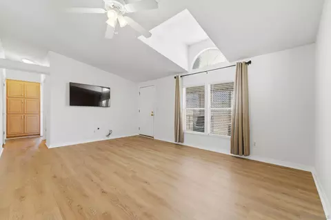 Living - 27701 Murrieta Rd #SPC 76, Menifee, CA 92586 photo 2 of 3