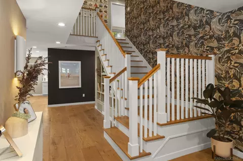 Entry Way - 418 Parkwood Ln, Encinitas, CA 92024 photo 3 of 5