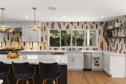 Kitchen - 418 Parkwood Ln, Encinitas, CA 92024 photo 5 of 5