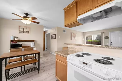 6333 College Grove Way #2104, San Diego, CA 92115