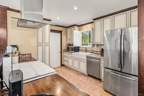 Kitchen - 3448 Trophy, La Mesa, CA 91941 photo 2 of 6