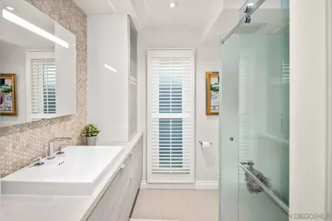 Bath - 37 Antigua Ct, Coronado, CA 92118 photo 1 of 3