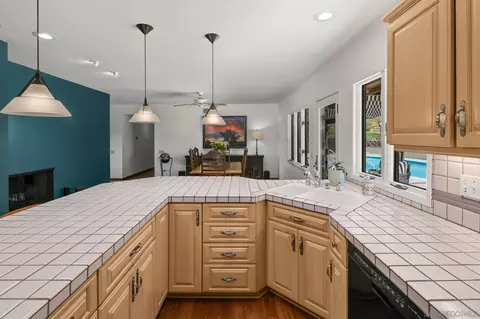 Kitchen - 11416 Lorena Ln, El Cajon, CA 92020 photo 3 of 4