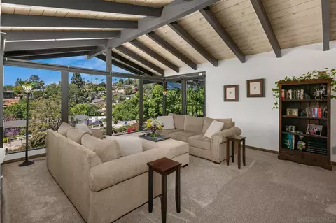 Living - 11416 Lorena Ln, El Cajon, CA 92020 photo 2 of 5