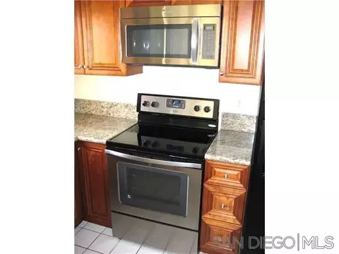 Kitchen - 10317 Santana Ranch Dr, Santee, CA 92071 photo 5 of 5