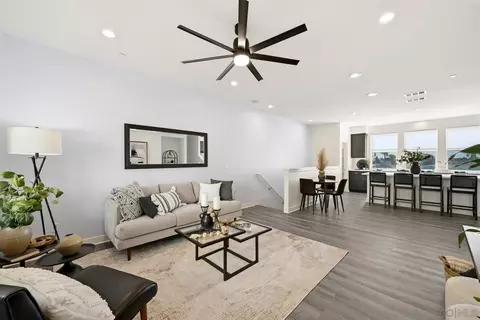 748 Shoreline Rd, Chula Vista, CA 91910