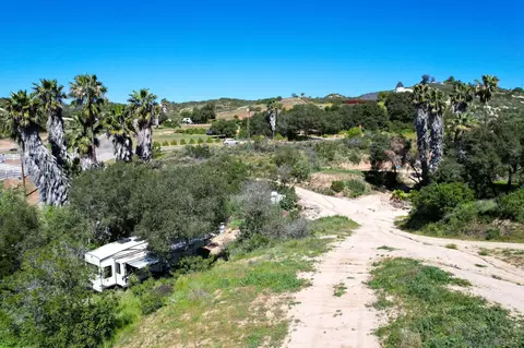 lilac road, Bonsall, CA 92003 photo 3