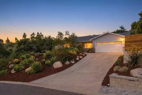 6650 Vigo Dr, La Mesa, CA 91942
