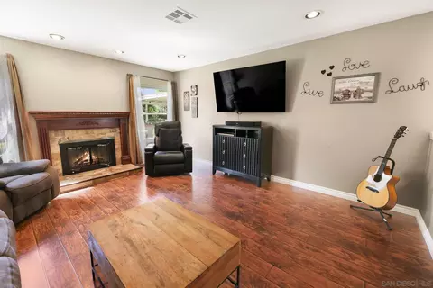 9939 Crestlane Ct, Spring Valley, CA 91977 photo 18