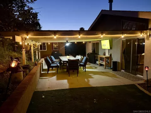 9939 Crestlane Ct, Spring Valley, CA 91977 photo 27