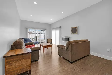 Living - 469 Taft, El Cajon, CA 92020 photo 10 of 12