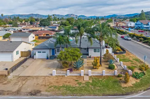 View/Area - 469 Taft, El Cajon, CA 92020 photo 2 of 6